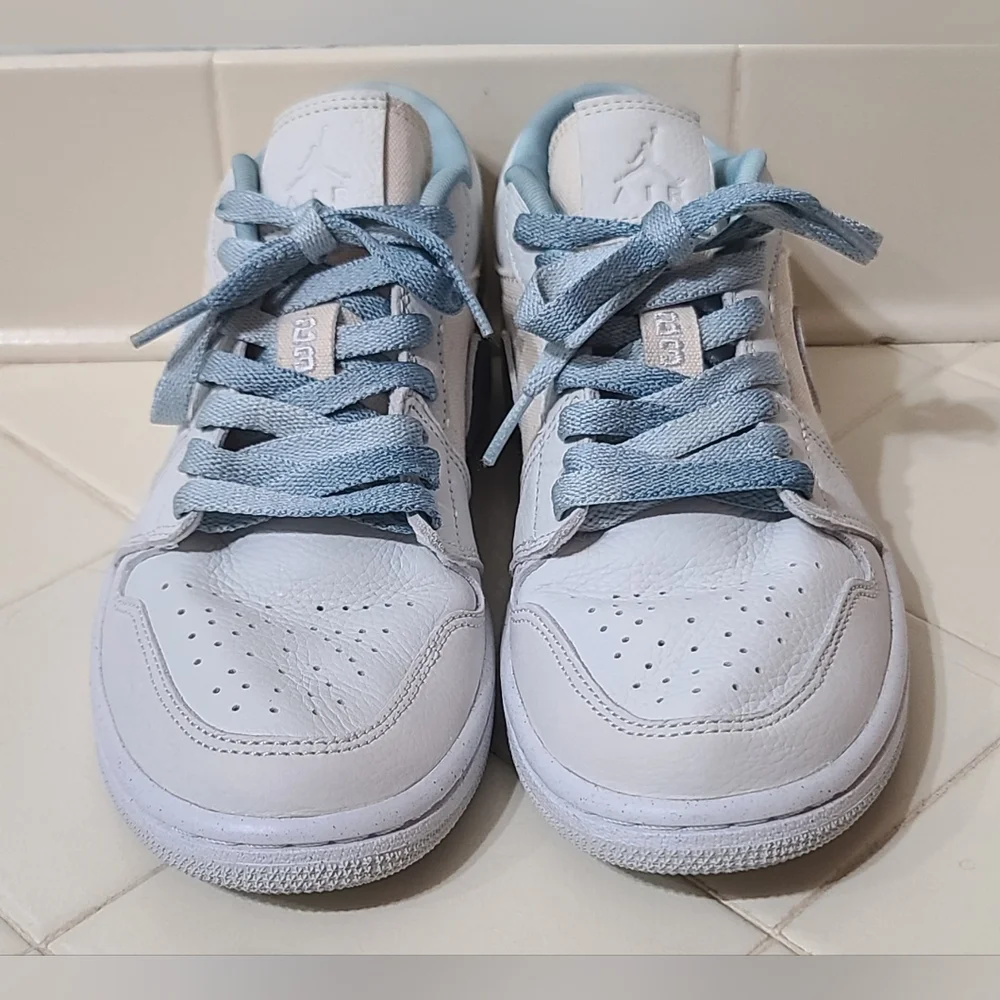 Jordan 1 Low SE Canvas Iris Whisper Sail Women's Size 7 - Picture 2 of 7
